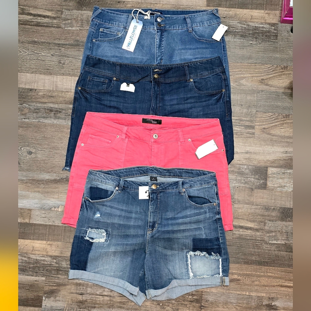 (SOLD)CLOSET SALE $40 TAKE ALL! NWT Lot 4 Denim Stretch Shorts sz XL 18 Orig$150